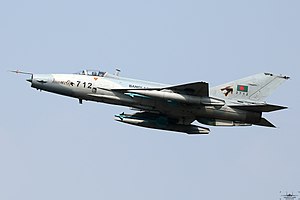 2712 Bangladesh Air Force F-7BGI. (26222834047).jpg