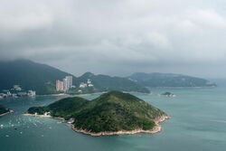 Hong Kong China Middle-Island-01.jpg