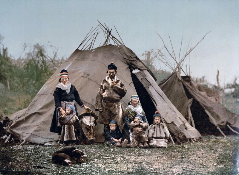 File:Saami Family 1900.jpg