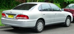 2003 Toyota Avalon (MCX10R Mark III) GXi sedan (2011-11-18).jpg