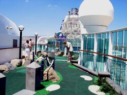 Brilliance of the Seas (Miniature Golf) (987099703).jpg