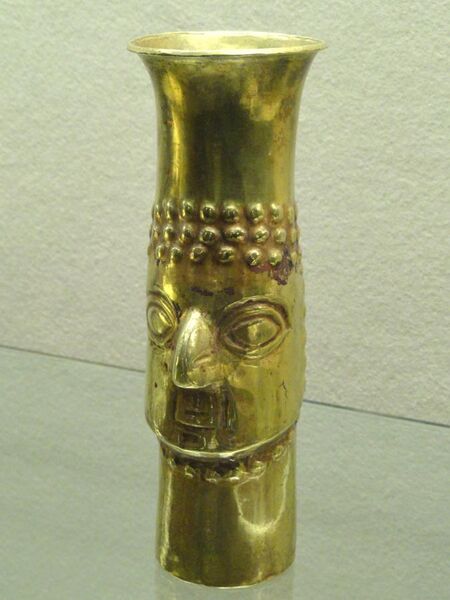 File:Gold beaker, Inca, 1450-1532 AD, southern Peru - Staatliches Museum für Völkerkunde München - DSC08504.JPG