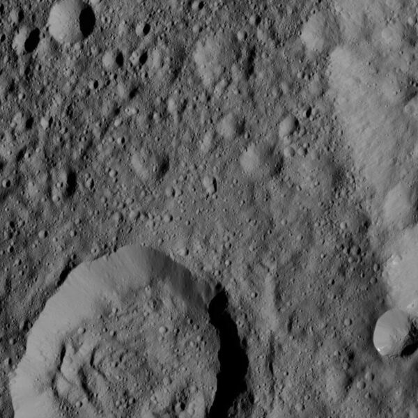 File:PIA20834-Ceres-DwarfPlanet-Dawn-4thMapOrbit-LAMO-image134-20160616.jpg
