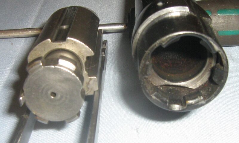 File:Winchester Model 1300 bolt and breech.jpg