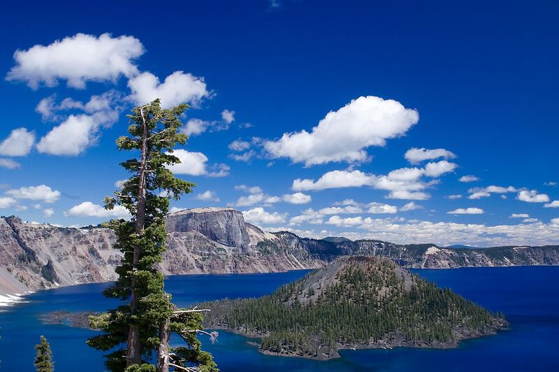 File:Wizard Island in Crater Lake National Park - Oregon 2008.jpg