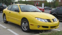 03-05 Pontiac Sunfire.jpg