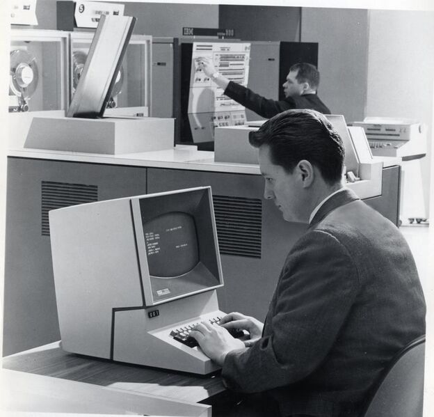 File:IBM 2260.jpg
