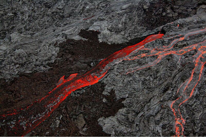 File:Pāhoehoe and Aa flows at Hawaii.jpg