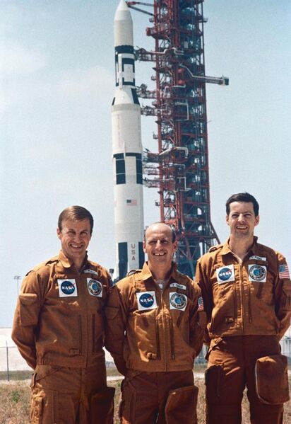 File:Skylab 2 Crew Members.jpg