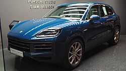 2023 Porsche Cayenne e-Hybrid.jpg