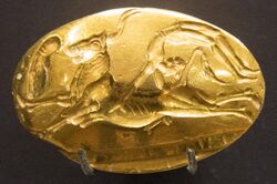 Ring, a male leaping over bull, Archanes, Crete, 1450-1375 BC. Gold, AshmoleanM, AE 2237, 142528 (cropped).jpg