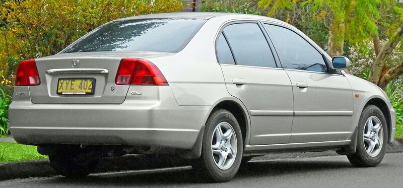 File:2002 Honda Civic (MY2002) GLi sedan (2011-07-17) 02.jpg