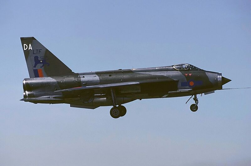 File:English Electric Lightning F3, UK - Air Force AN1127832.jpg