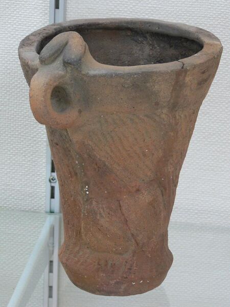 File:Jomon pottery-Idojiri.JPG