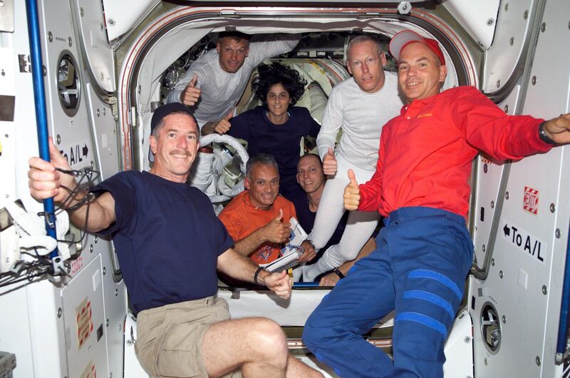File:STS117 crew completion of EVA2.jpg