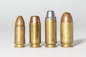 Pistol calibre cartridges comparison - 9x19mm Para, .40 S&W, 10mm Auto and .45 ACP.jpg