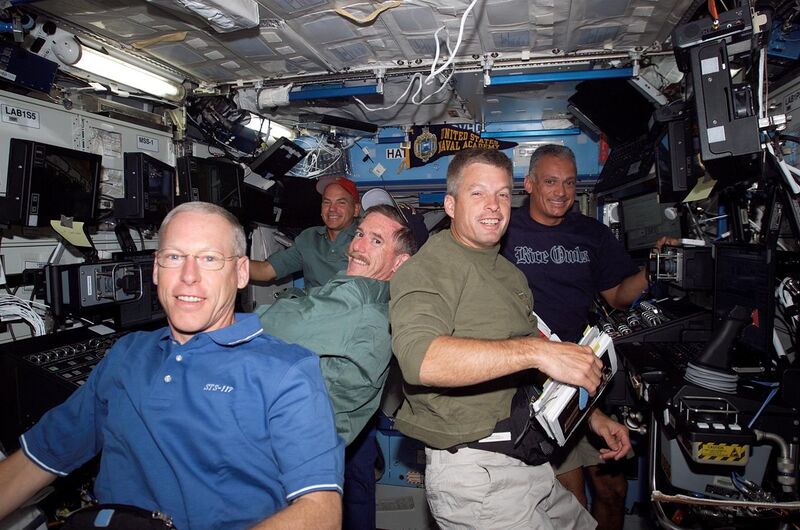 File:STS117 Crew Flight Day5.jpg