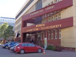 Łódź-Faculty of Economics and Sociology main entrance.jpg