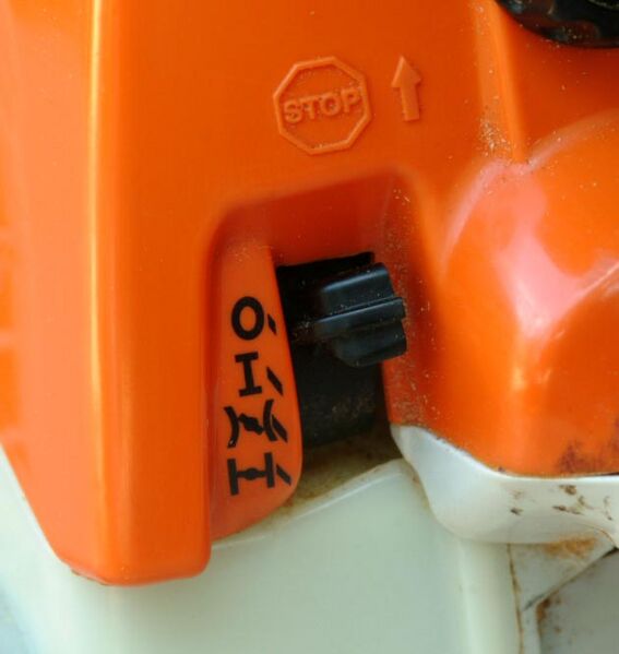 File:Chainsaw off switch.jpg
