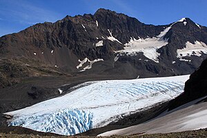 First view of Raven Glacier from Crow Pass (3814027390).jpg