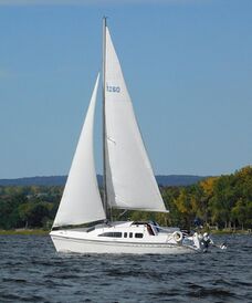 Hunter 260 sailboat Sea Esta 3784.jpg