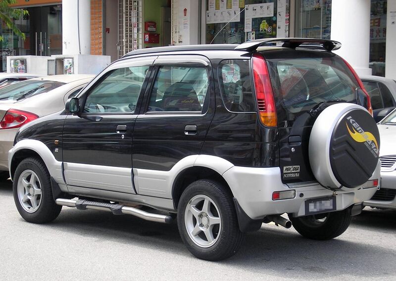 File:Perodua Kembara (rear), Serdang.jpg