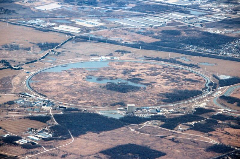 File:02 Fermilab - Fermi National Accelerator Laboratory - American particle accelerator Fermilab near Chicago Illinois.jpg
