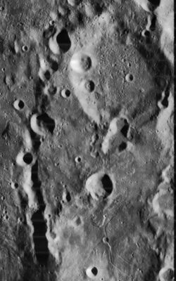 Bohr crater Vallis Bohr 4188 h2.jpg