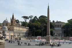 Piazza del Popolo Obelisco Flaminio a Roma.jpg