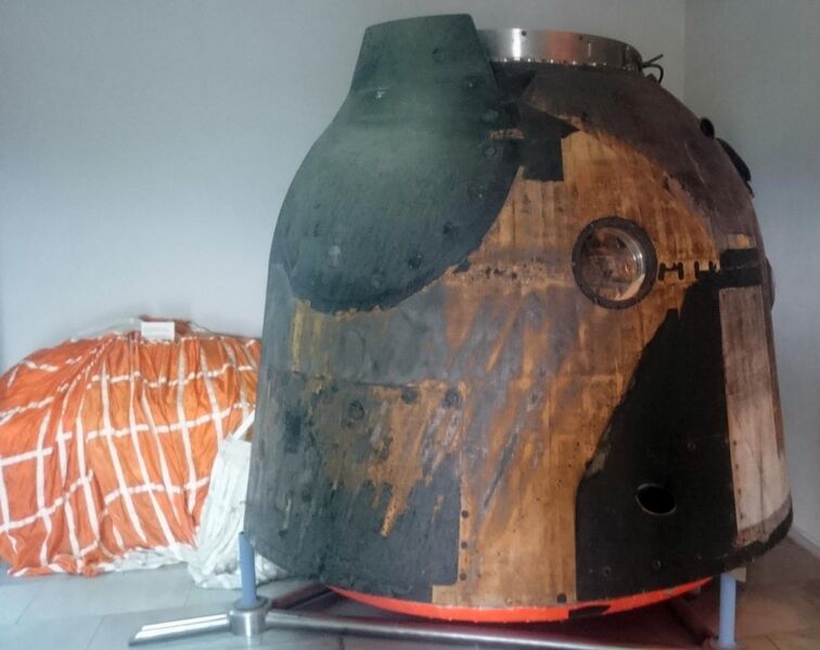 File:Soyuz 33 descent module.jpg