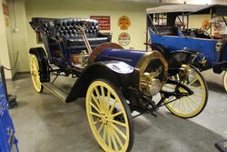 1909 McIntyre Model M Runabout (31220358918).jpg