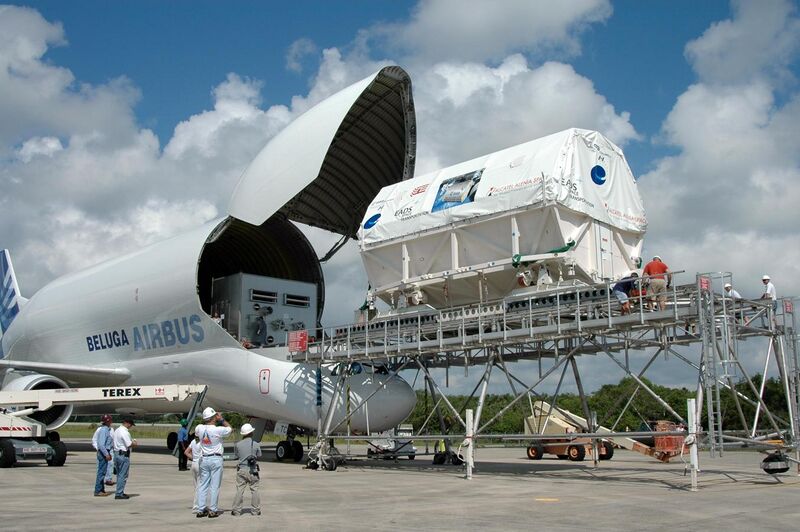 File:Airbus (A300-600ST) Beluga unloading Columbus.jpg