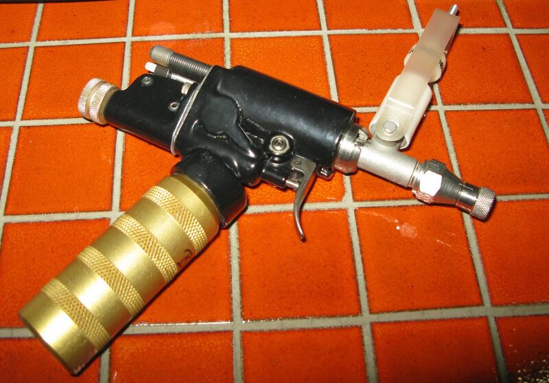 File:Jet injector gun.jpg