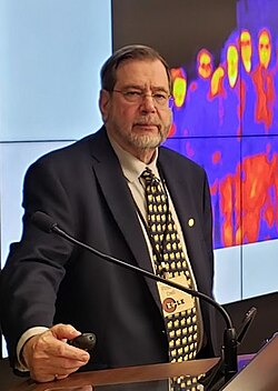 Robert Dell, portrait.
