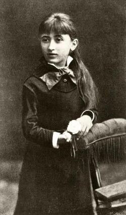 Rosa Luxemburg, zwölfjährig.jpg