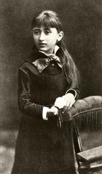 File:Rosa Luxemburg, zwölfjährig.jpg