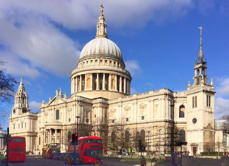 File:St Paul's Cathedral from The south east.jpg