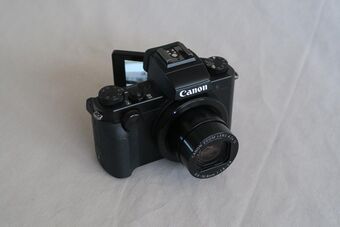 Canon PowerShot G5 X 05.jpg