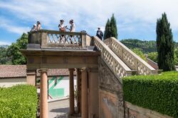 Giardino di Villa Spada, il balconcino.jpg