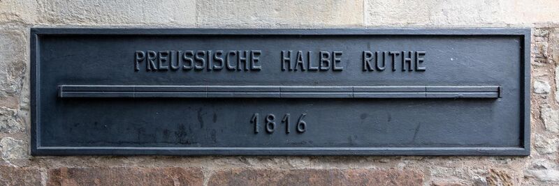 File:Münster, Historisches Rathaus, Preussische halbe Ruthe -- 2017 -- 9783 (crop).jpg