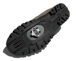 Shimano MT31 shoe with SH56 cleat-Sole.jpg