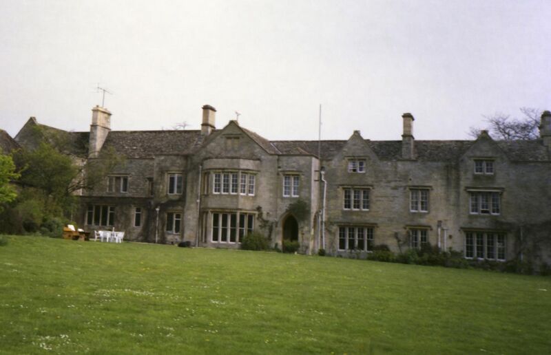 File:The Manor Studios (cropped).jpg