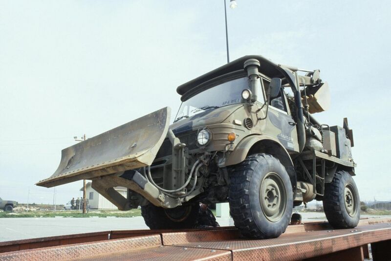 File:Unimog 4x4 engineering vehicle.JPEG