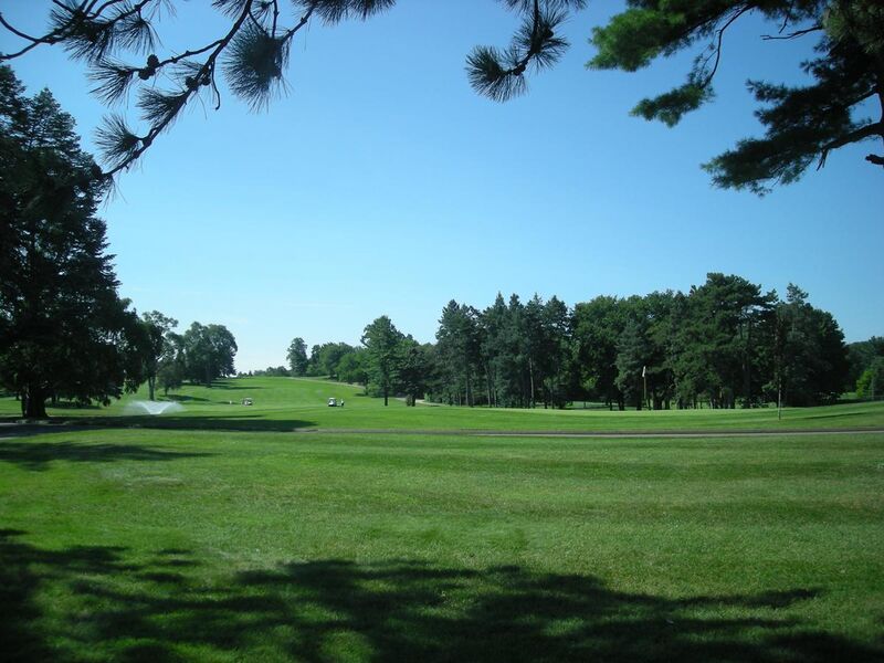 File:University of Michigan August 2013 258 (Golf Course).jpg
