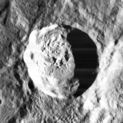 Glushko crater 4174 h1 4174 h2.jpg