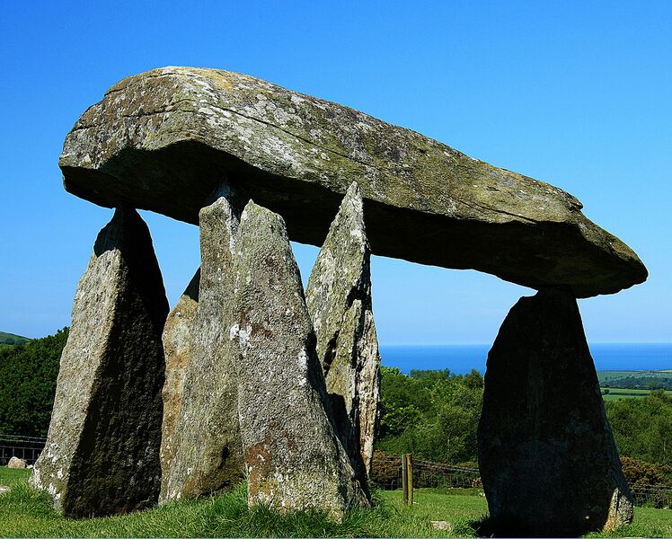 File:Pentre Ifan -neolithic dolmen -Wales-1June2009.jpg