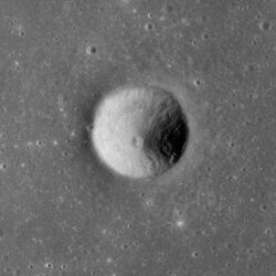 Sarabhai crater AS15-M-0980.jpg
