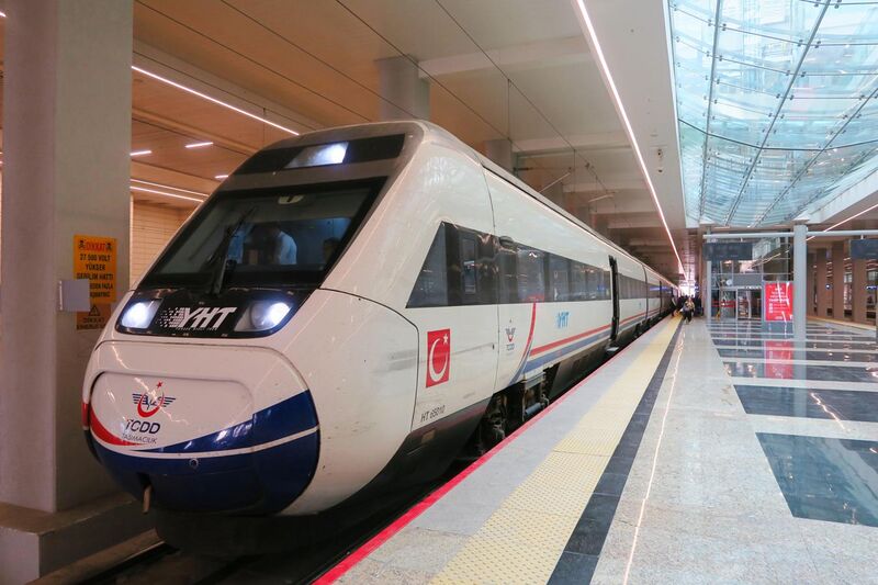 File:TCDD Taşımacılık HT65000 at Ankara Tren Gari.jpg