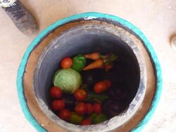 Tonkrugkühler, Clay pot cooler, Canari Frigo.JPG