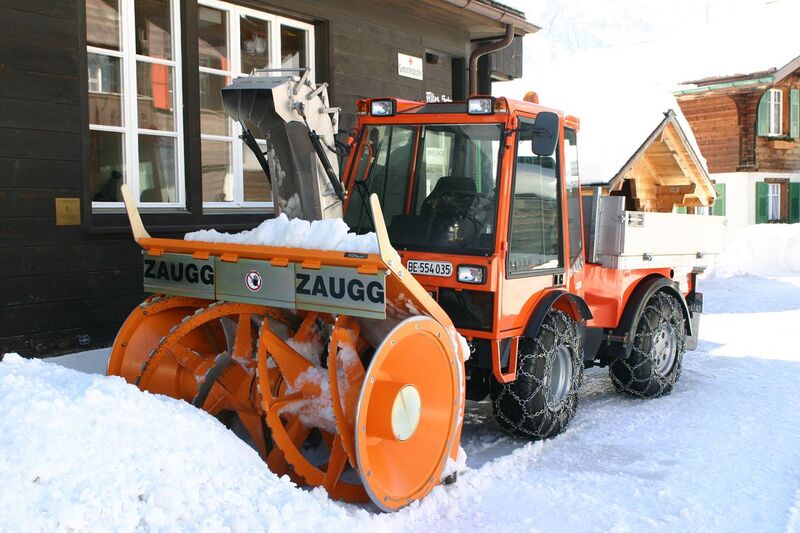 File:Zaugg snowblower 20050315.jpg
